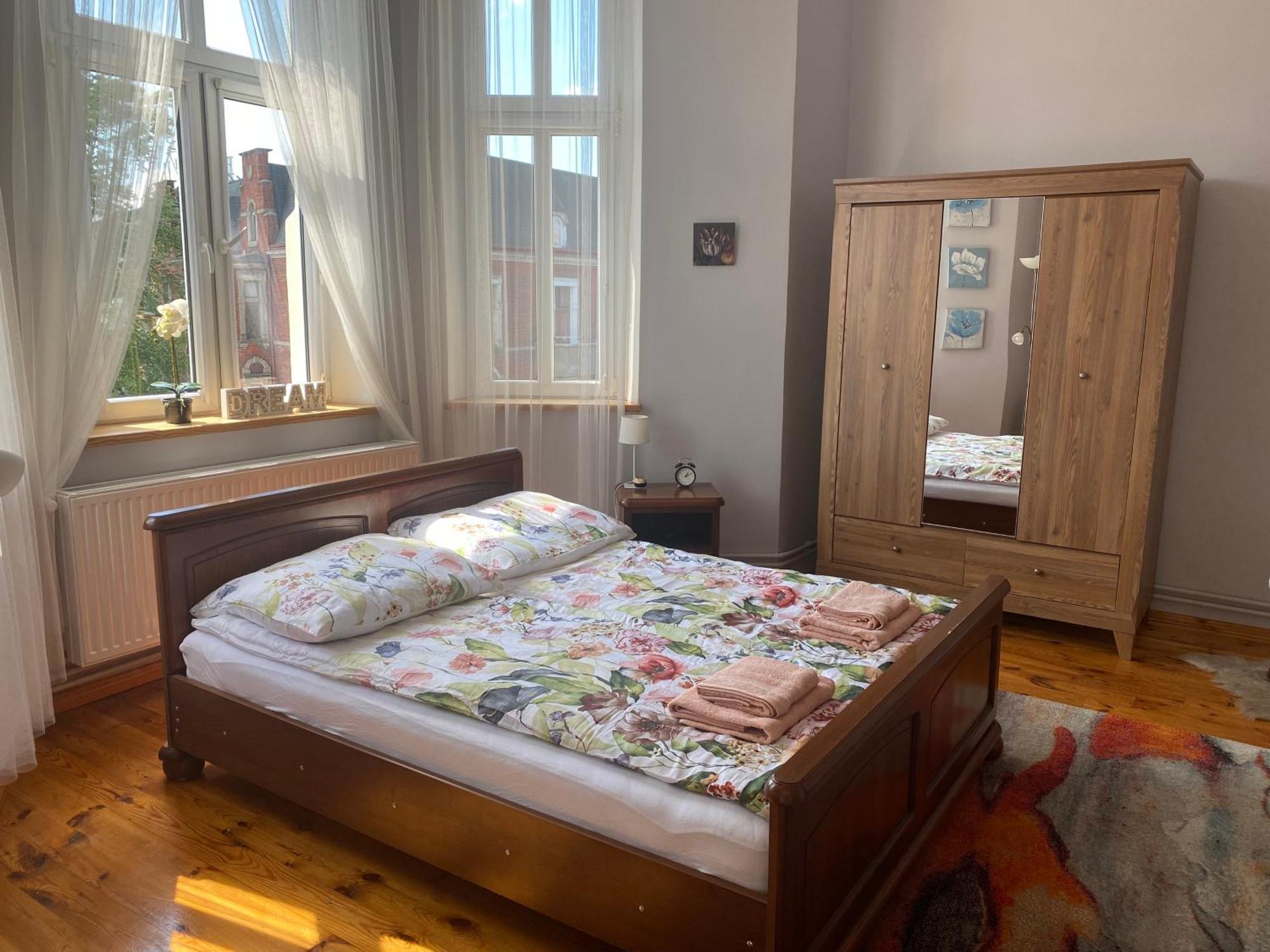 Apartament Kamienica Centrum Kętrzyn Exteriör bild